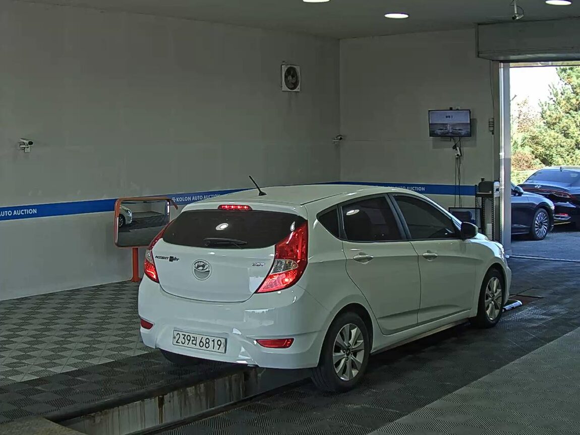 HYUNDAI NEW ACCENT WIT 1.6 VGT MODERN 2017 - zdjęcie 5