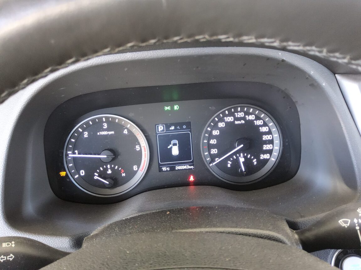HYUNDAI ALL NEW TUCSON DIESEL 1.7 2WD MODERN 2017 - zdjęcie 17