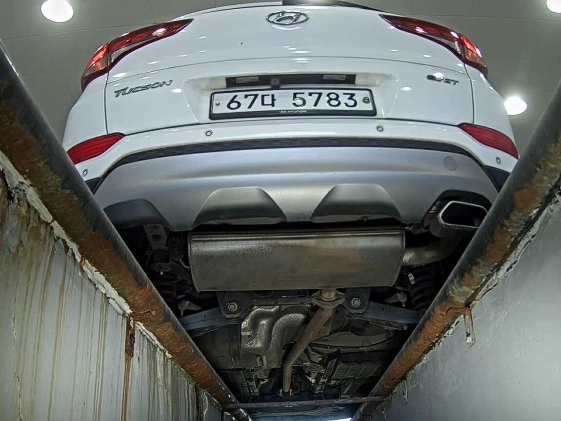 HYUNDAI ALL NEW TUCSON DIESEL 1.7 2WD MODERN 2017 - zdjęcie 18