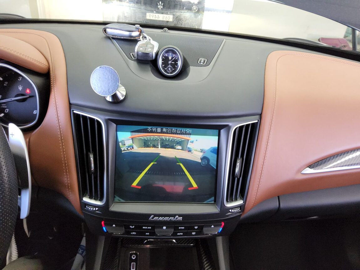 MASERATI LEVANTE 3.0 DIESEL 2017 - zdjęcie 18