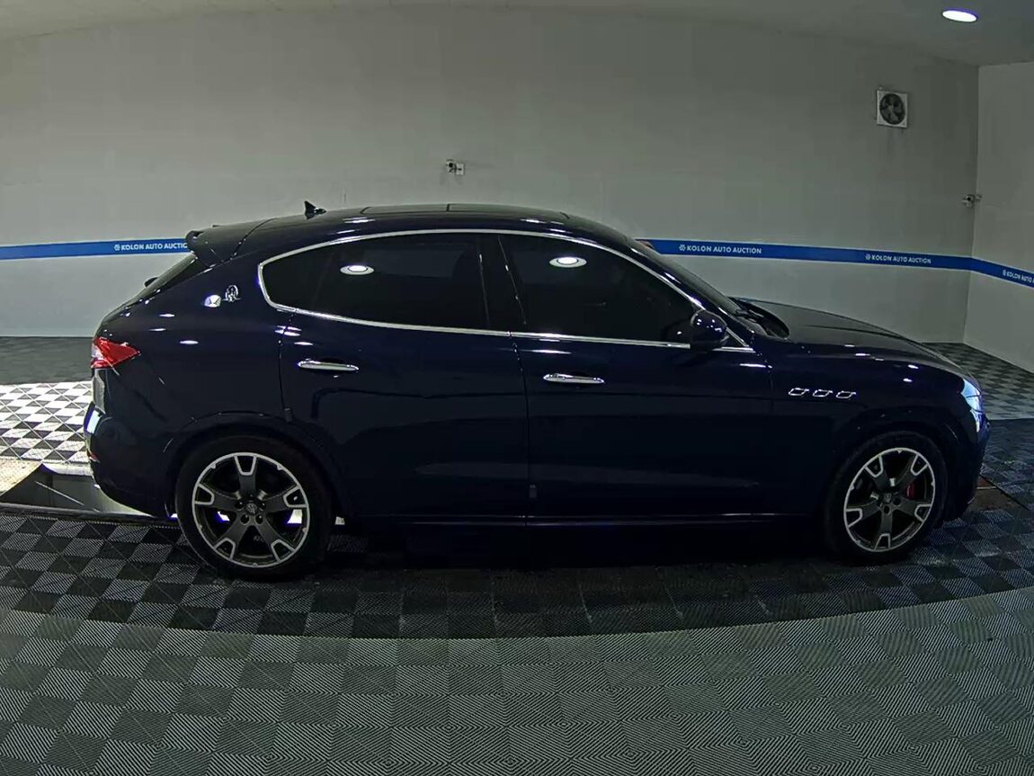 MASERATI LEVANTE 3.0 DIESEL 2017 - zdjęcie 4