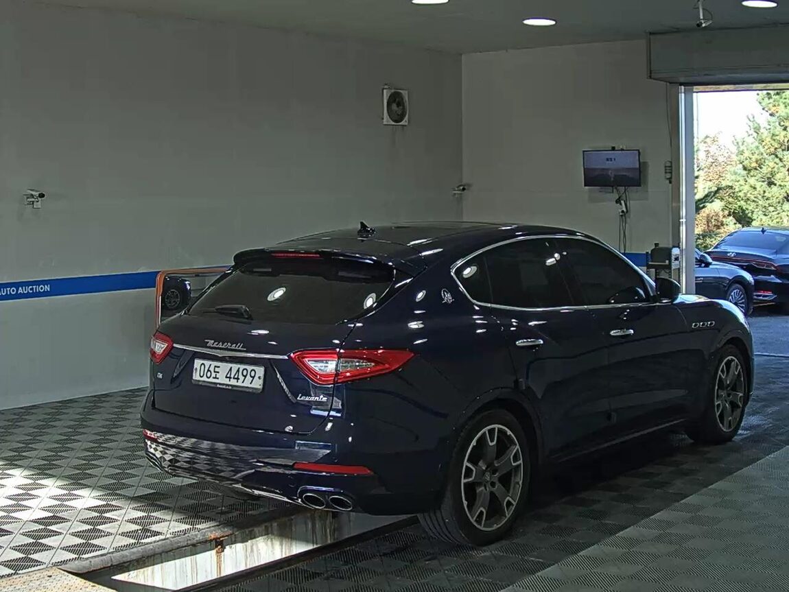 MASERATI LEVANTE 3.0 DIESEL 2017 - zdjęcie 5