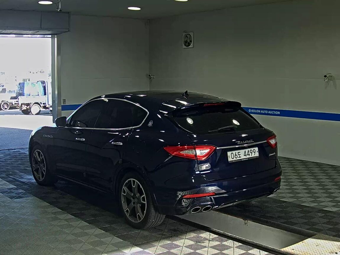 MASERATI LEVANTE 3.0 DIESEL 2017 - zdjęcie 6