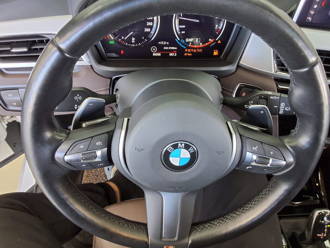 BMW X1 (2ND GEN) 20i xDRIVE M SPORT PACK 2022 - zdjęcie 18