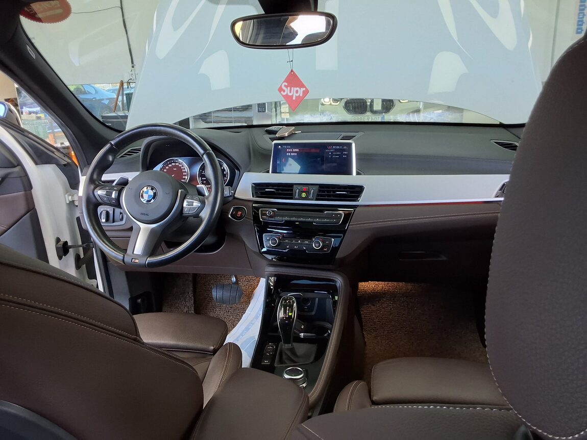 BMW X1 (2ND GEN) 20i xDRIVE M SPORT PACK 2022 - zdjęcie 11