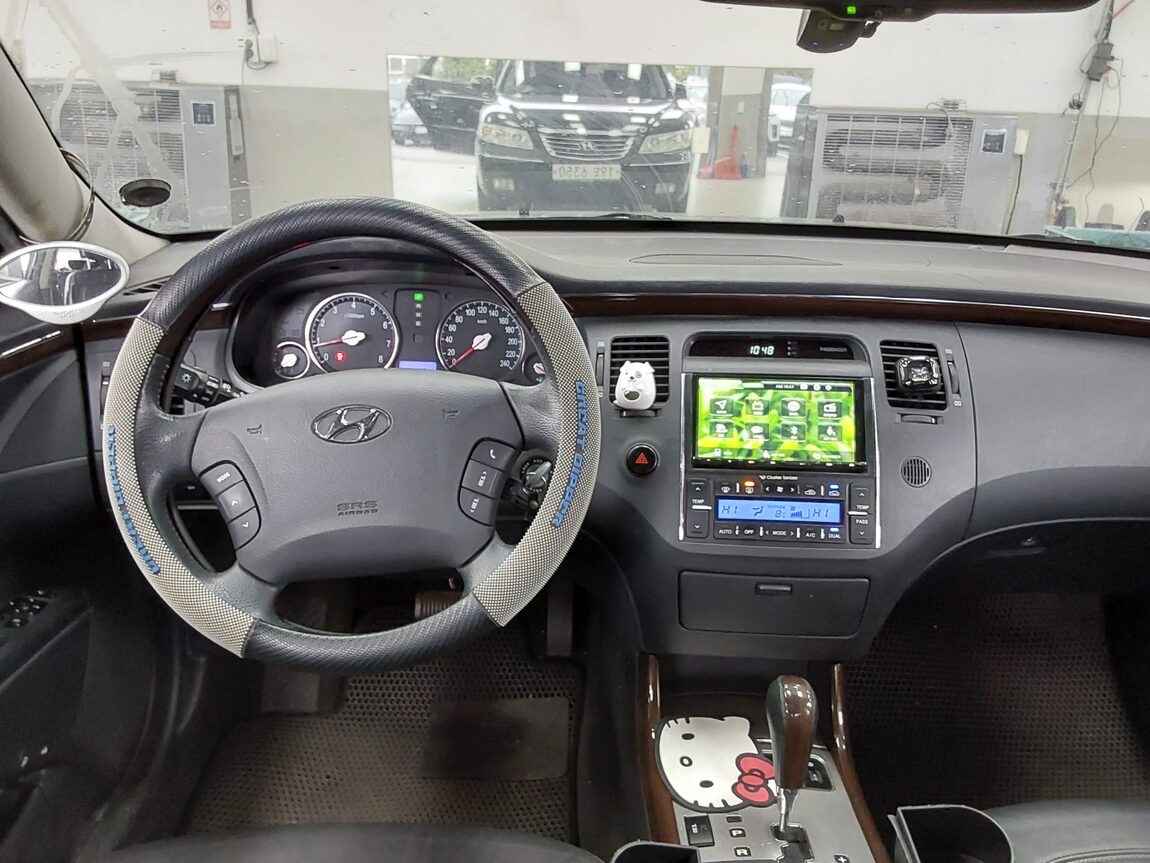 HYUNDAI GRANDEUR NEW LUXURY Q270 LUXURY 2009 - zdjęcie 11