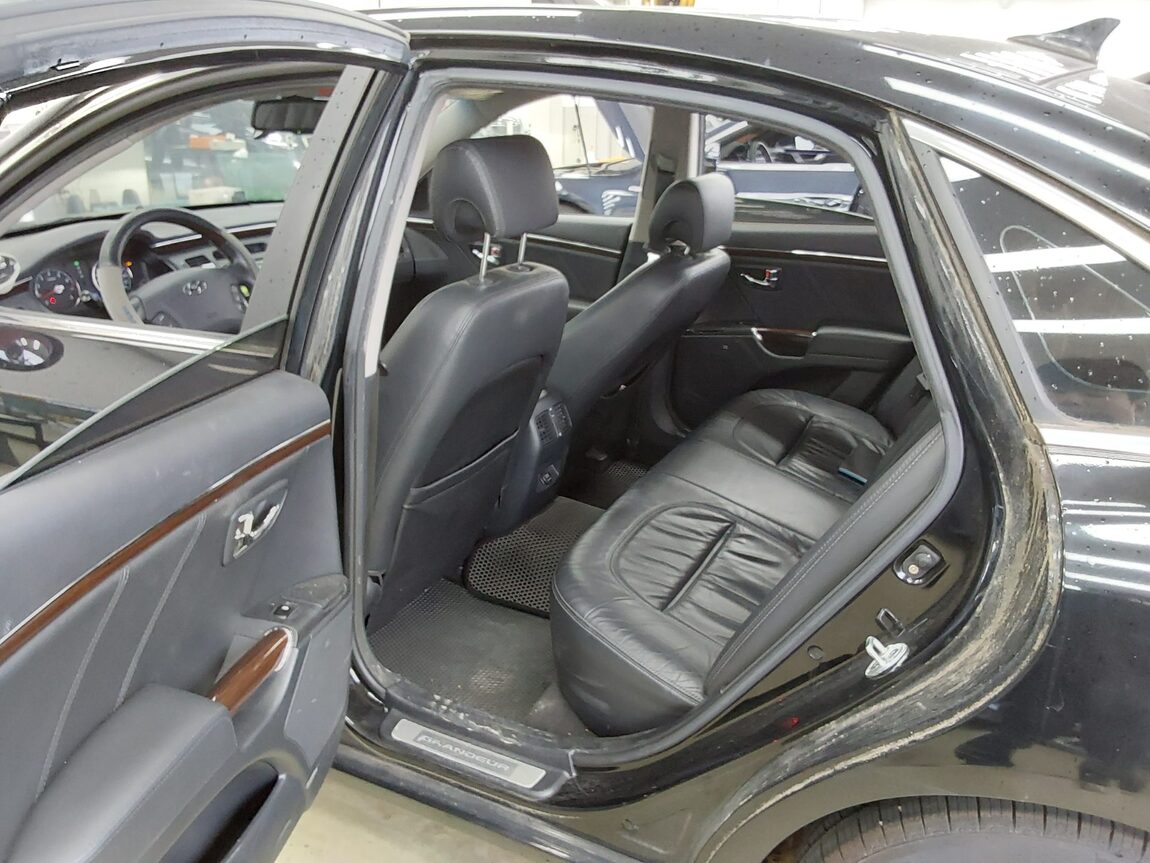 HYUNDAI GRANDEUR NEW LUXURY Q270 LUXURY 2009 - zdjęcie 12