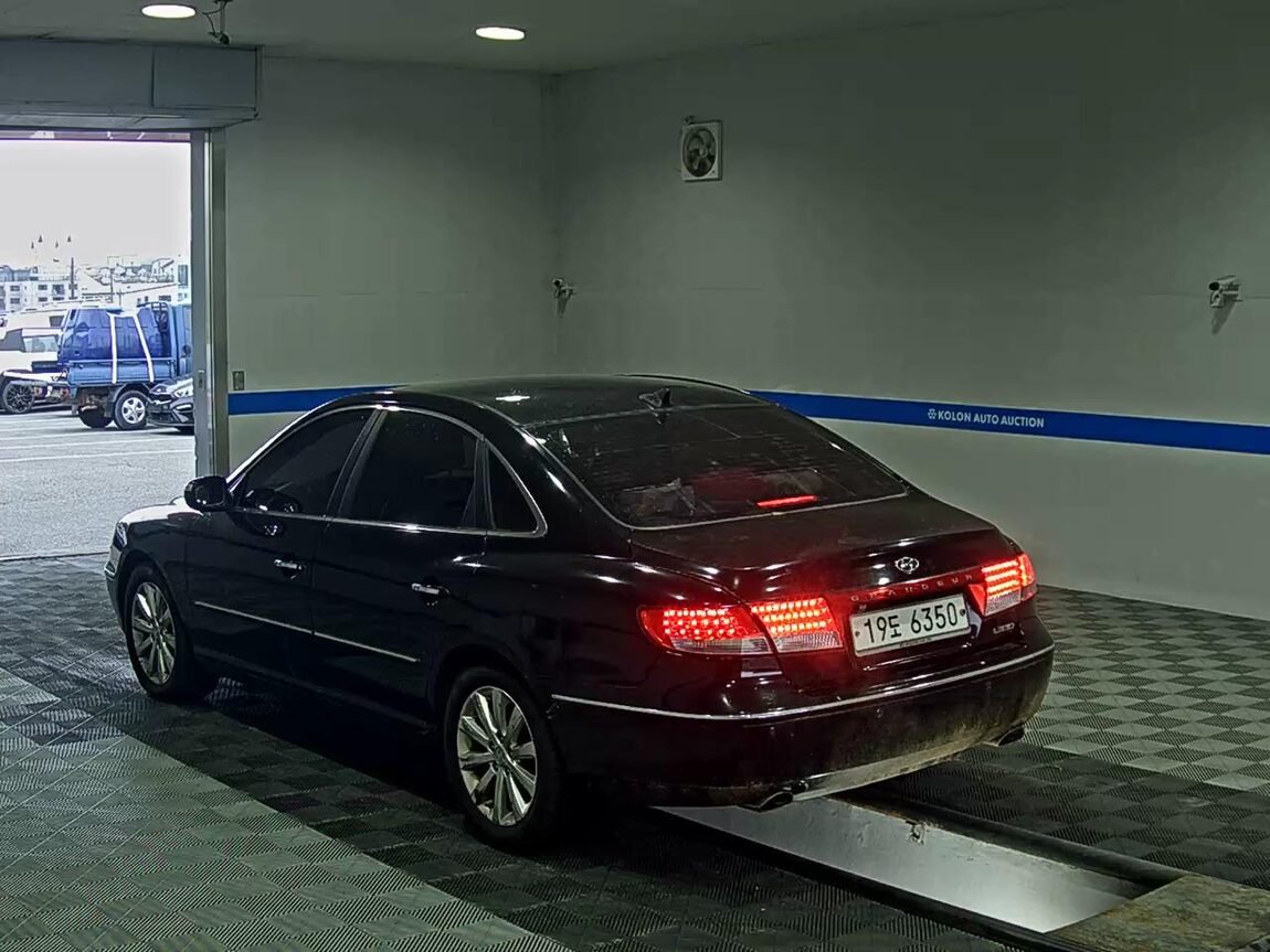 HYUNDAI GRANDEUR NEW LUXURY Q270 LUXURY 2009 - zdjęcie 6