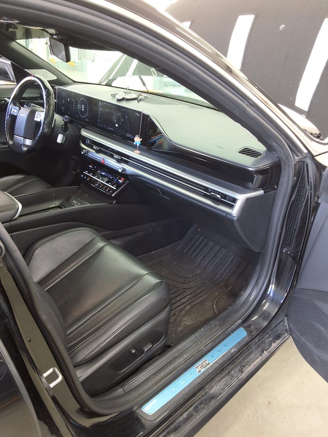 HYUNDAI THE ALL NEW GRANDEUR LPi 3.5 COMMERCIAL PREMIUM MODEL 2025 - zdjęcie 14