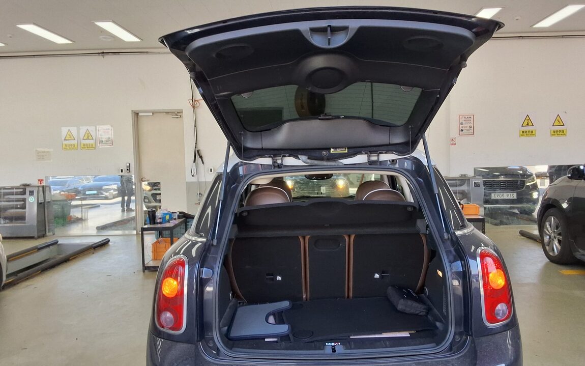 MINI COUNTRYMAN 2.0 D 2014 - zdjęcie 15