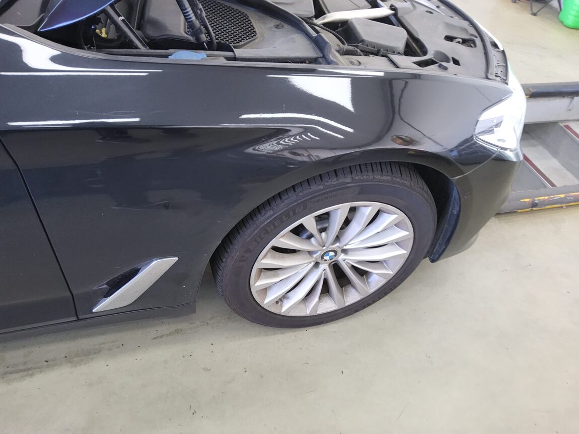 BMW 5 SERIES (7TH GEN) 520d LUXURY LINE SPECIAL 2018 - zdjęcie 25