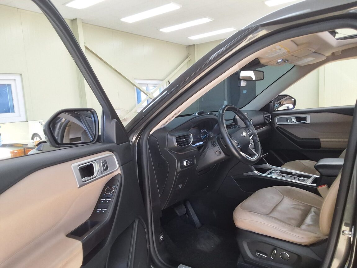 FORD EXPLORER (6TH GEN) 2.3 AWD LIMITED 2020 - zdjęcie 11