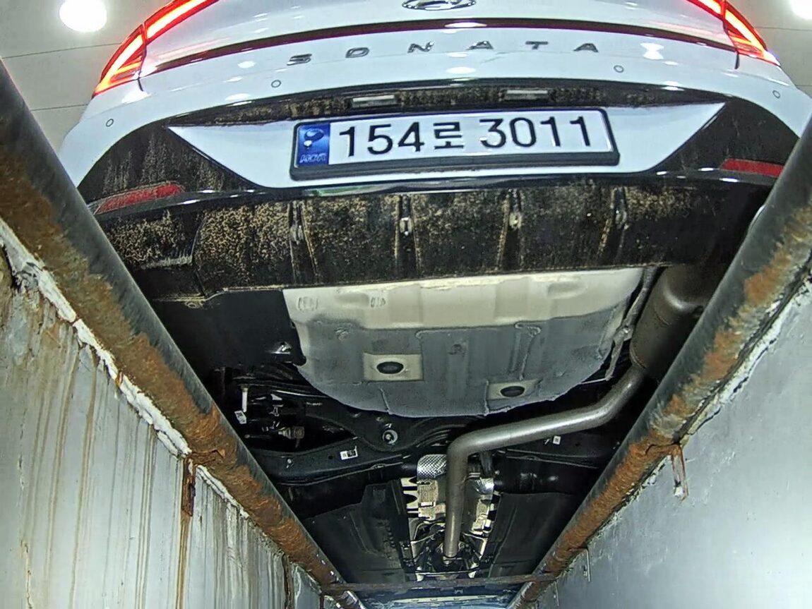 HYUNDAI SONATA (DN8) 1.6 TURBO PREMIUM PLUS 2023 - zdjęcie 8
