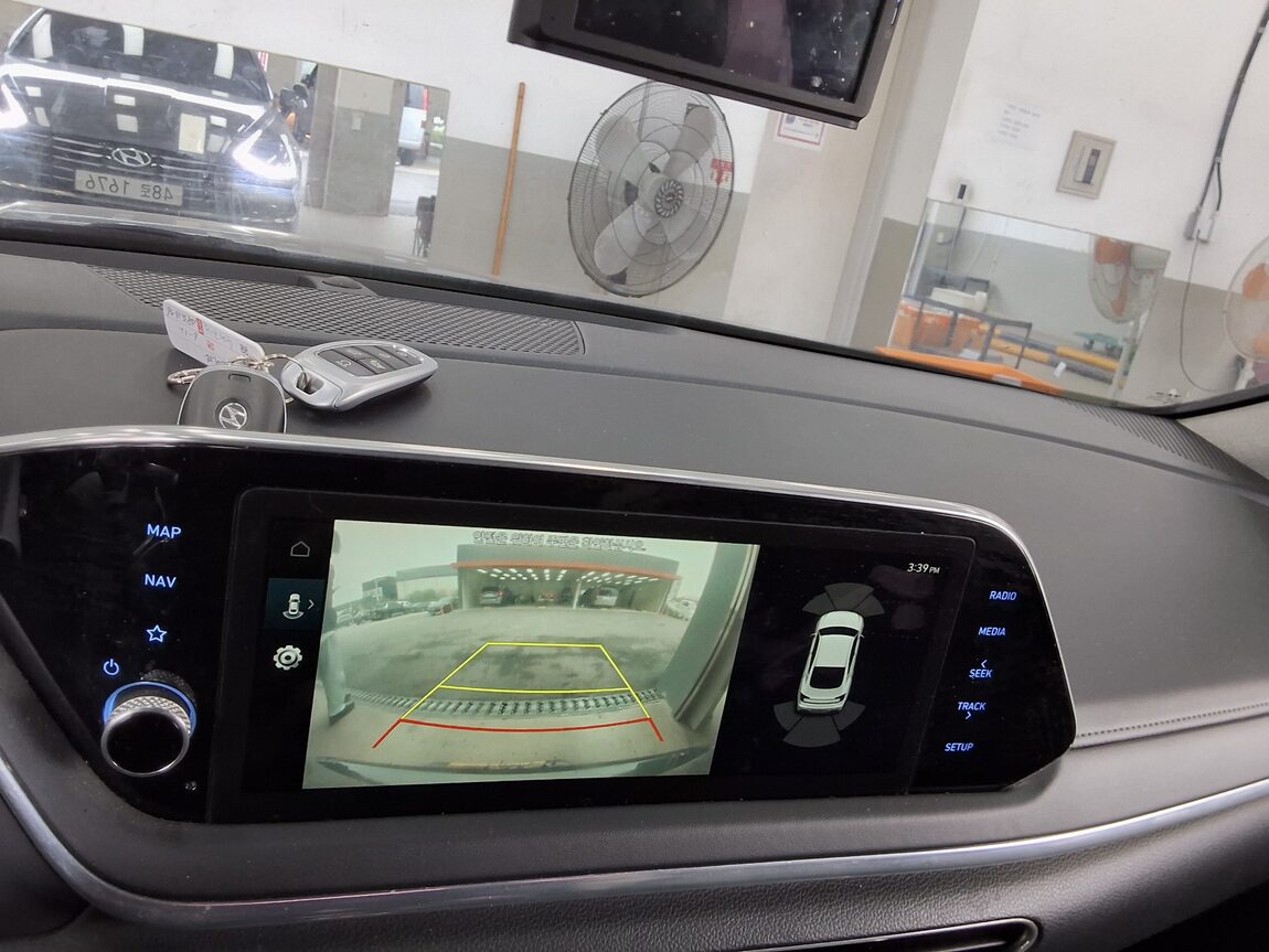 HYUNDAI SONATA (DN8) L2.0 PREMIUM 2020 - zdjęcie 18