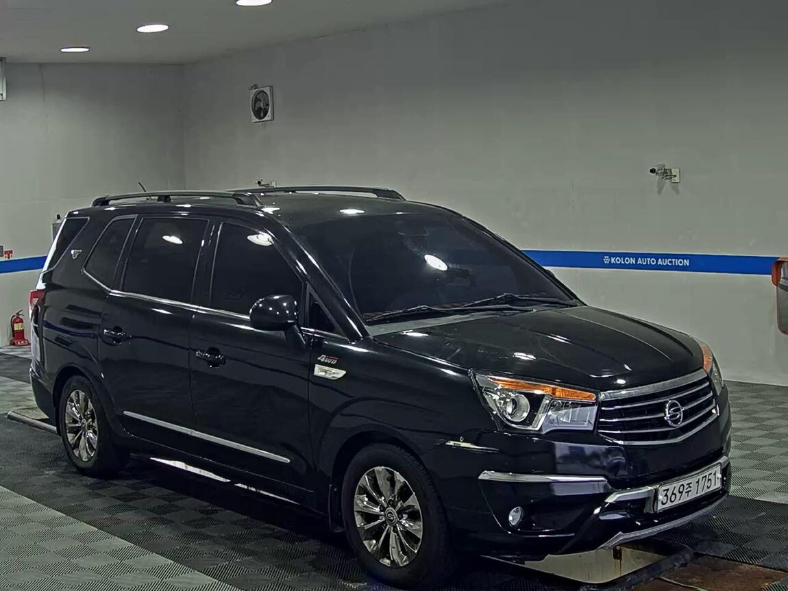 KG MOBILITY (SSANGYONG) KORANDO TOURISMO 2.2 4WD 9-SEATER TX PLUS 2016 - zdjęcie 3