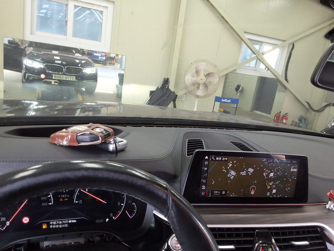 BMW 5 SERIES (7TH GEN) 520d xDRIVE LUXURY LINE PLUS 2019 - zdjęcie 25
