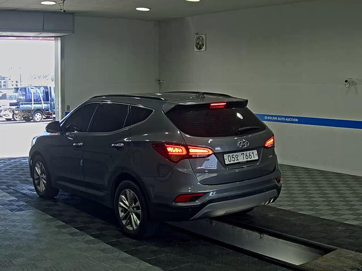 HYUNDAI SANTA FE THE PRIME DIESEL R2.0 2WD VALUE PLUS 2018 - zdjęcie 6