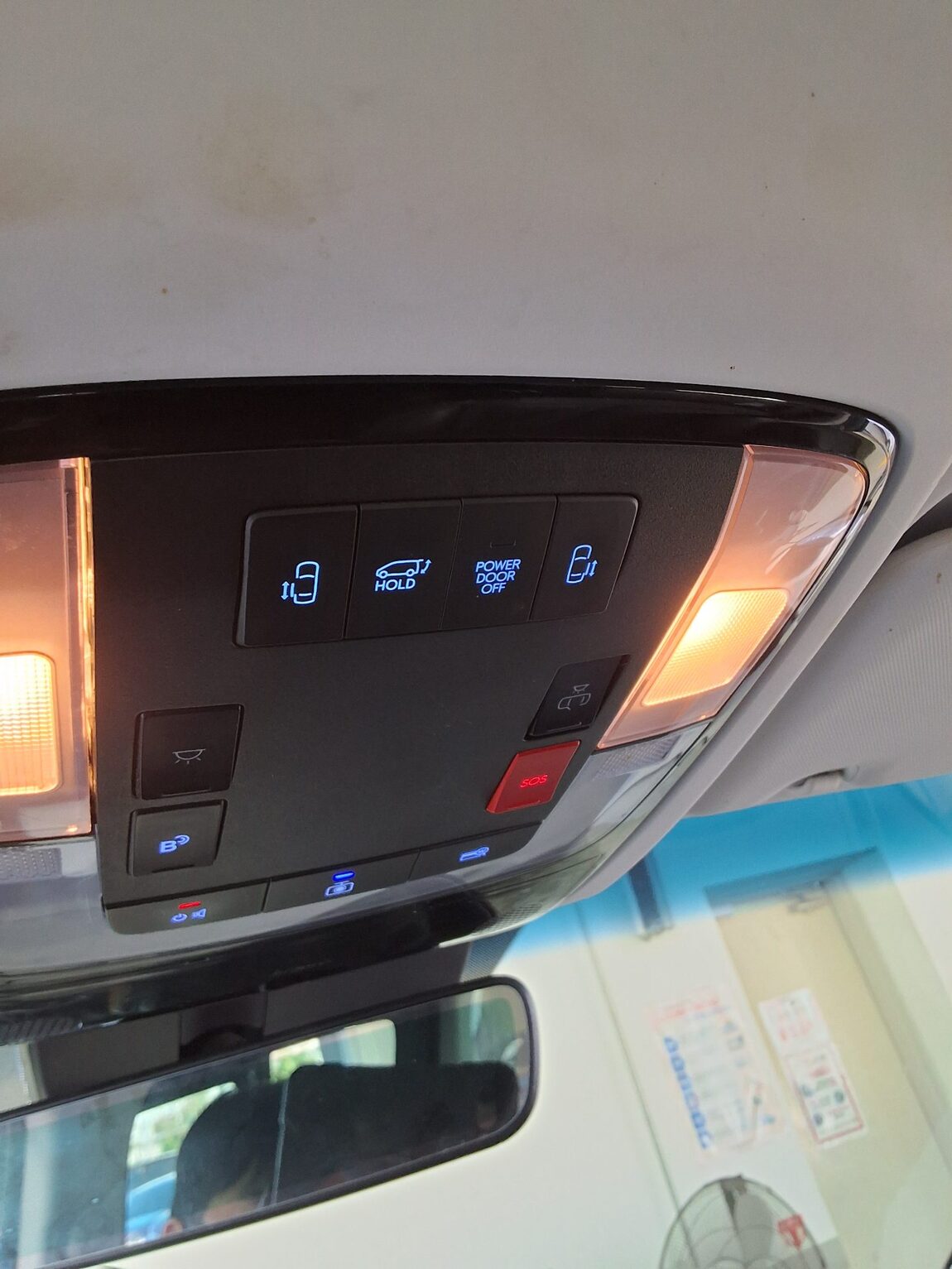 HYUNDAI STARIA 2.2 DIESEL TOURER 9-SEATER 4WD MODERN 2022 - zdjęcie 20