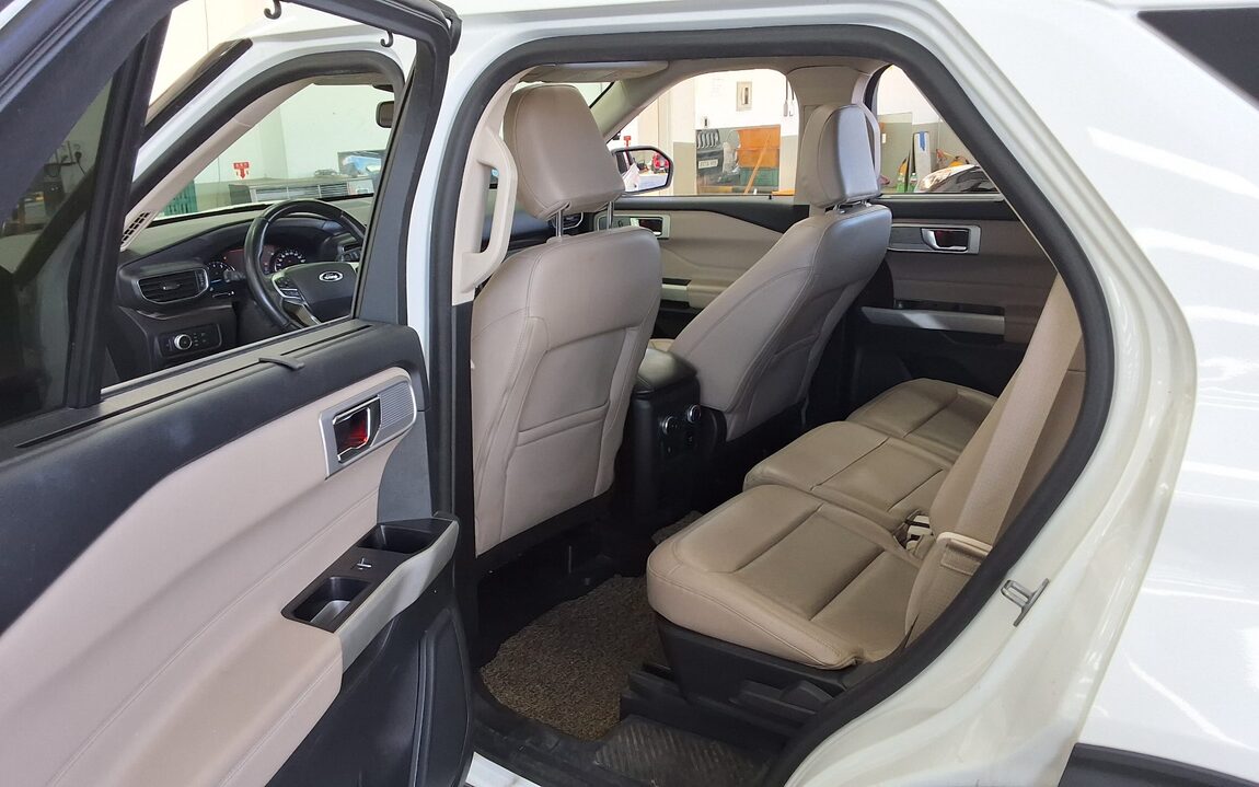 FORD EXPLORER (6TH GEN) 2.3 AWD LIMITED 2021 - zdjęcie 12