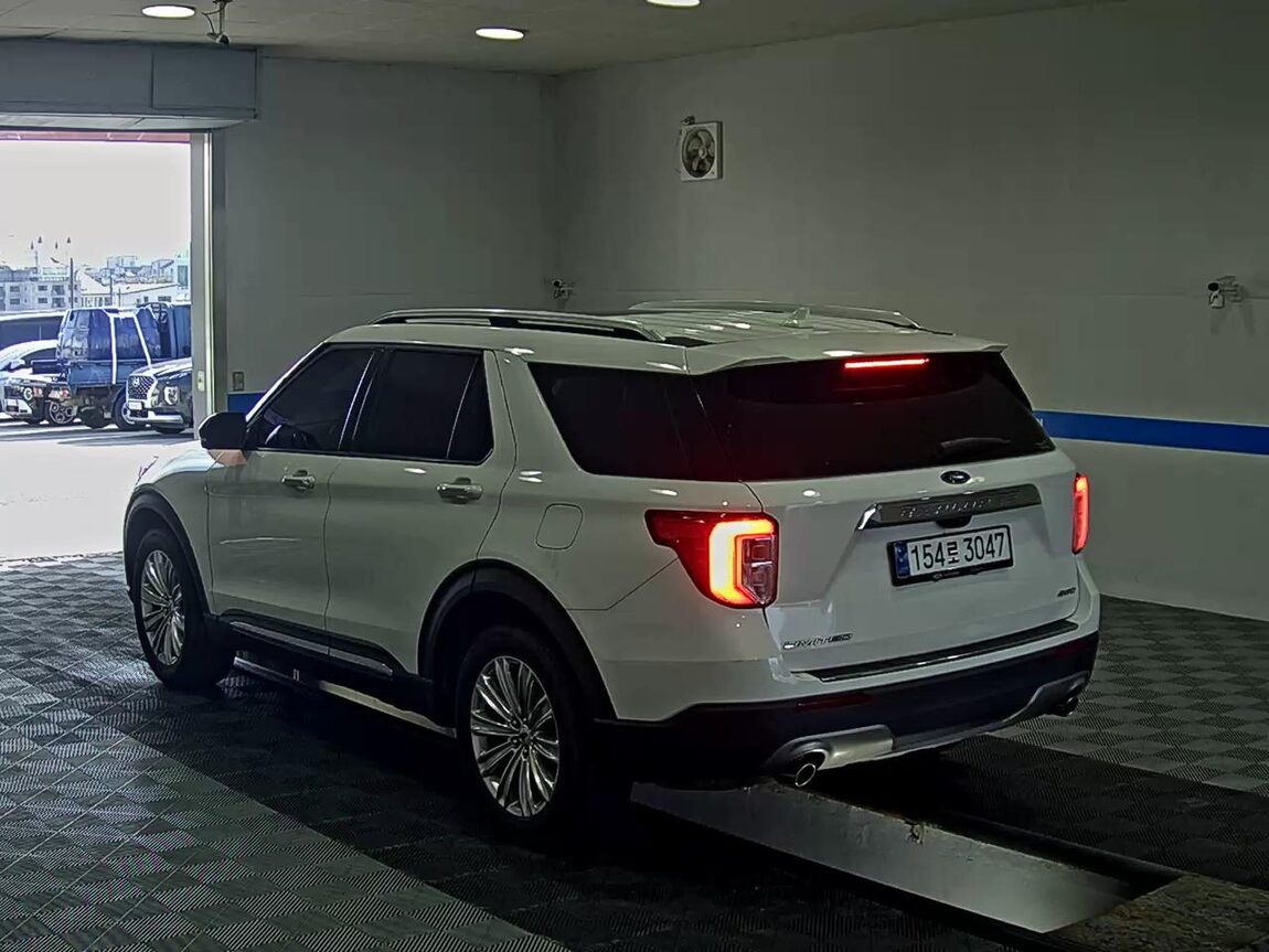 FORD EXPLORER (6TH GEN) 2.3 AWD LIMITED 2021 - zdjęcie 6