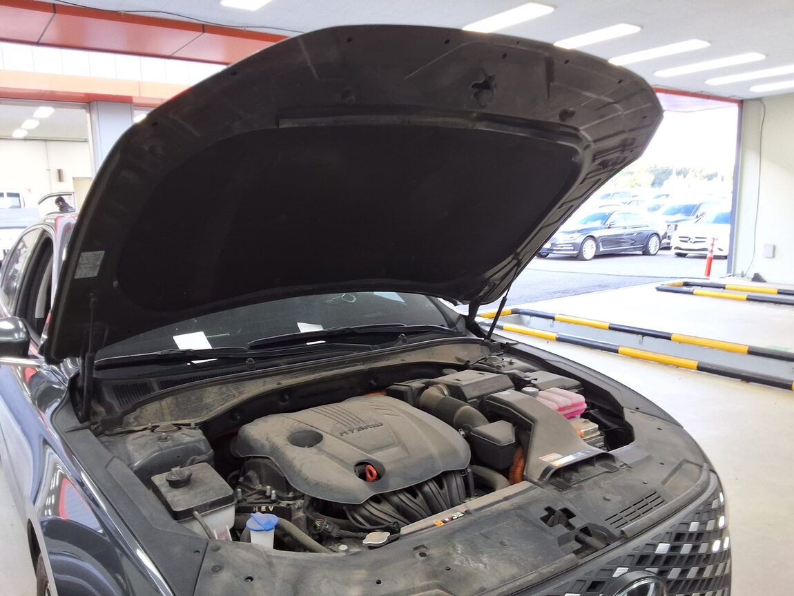HYUNDAI THE NEW GRANDEUR IG HYBRID 2.4 HEV EXCLUSIVE 2022 - zdjęcie 18