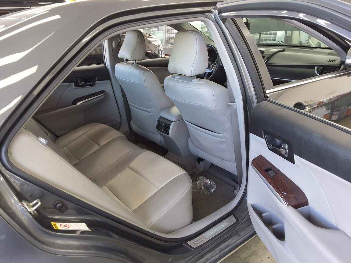 TOYOTA CAMRY (9TH GEN) 2.5 XLE 2012 - zdjęcie 13