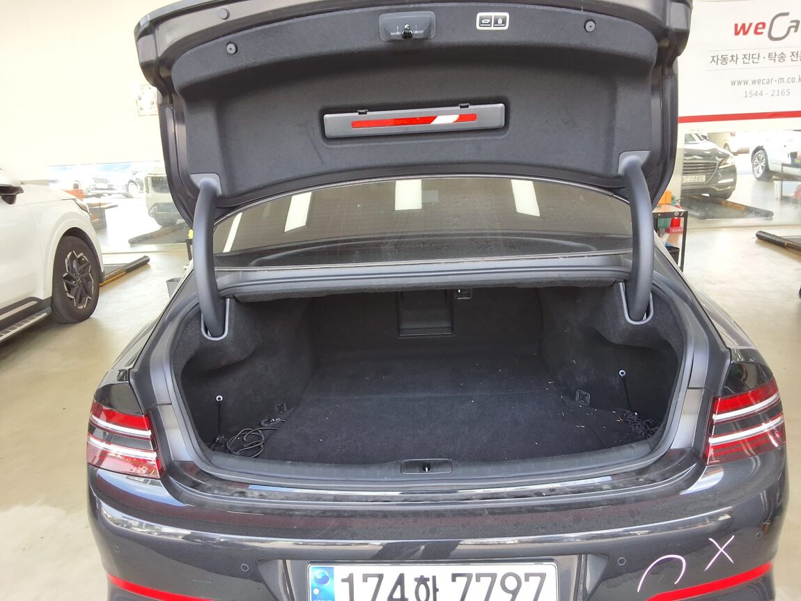 GENESIS THE ALL NEW G80 GASOLINE 2.5 2WD BASE MODEL 2024 - zdjęcie 15