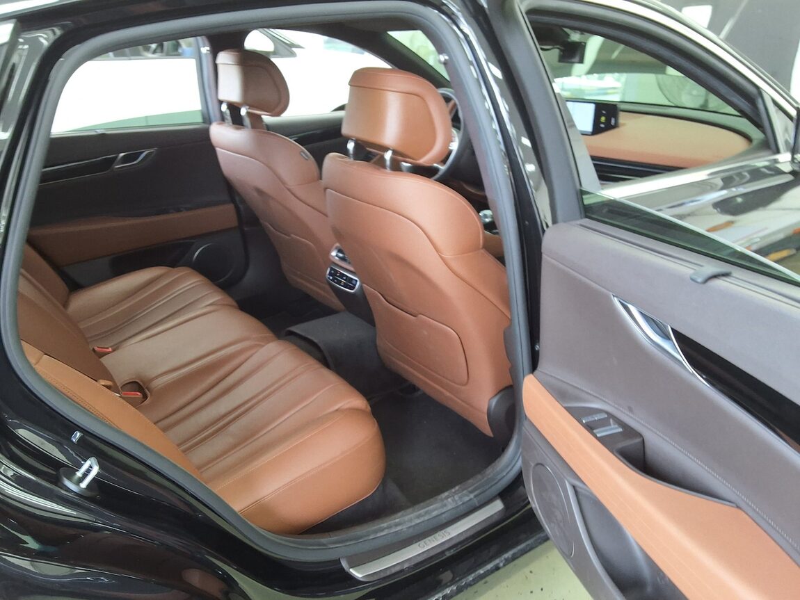 GENESIS THE ALL NEW G80 GASOLINE 2.5 2WD BASE MODEL 2024 - zdjęcie 13