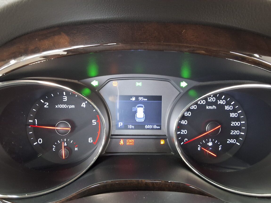 KIA THE NEW CARNIVAL 9-SEATER DIESEL NOBLESSE SPECIAL 2020 - zdjęcie 9