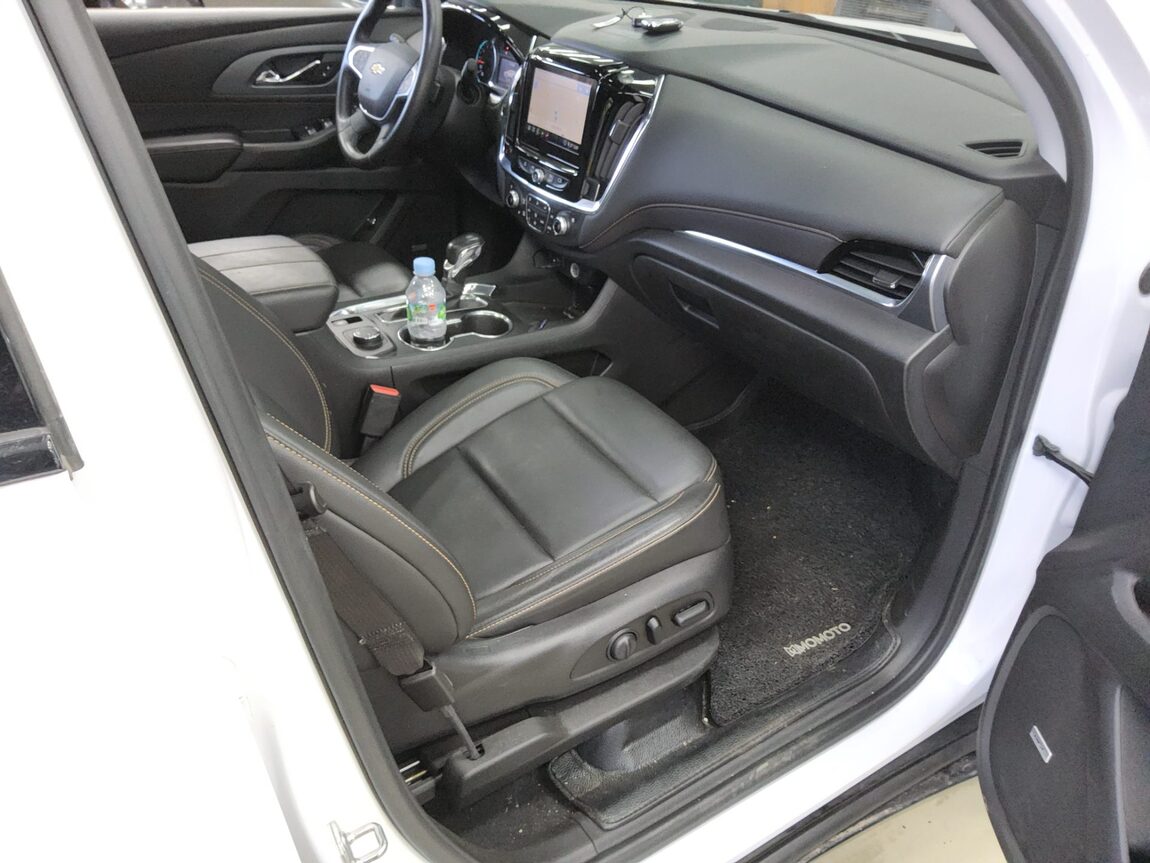 CHEVROLET (DAEWOO) TRAVERSE 3.6 GASOLINE RED LINE 2021 - zdjęcie 14