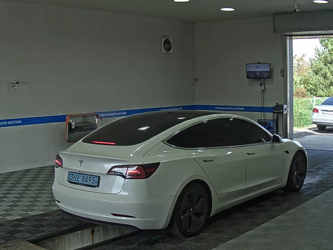 TESLA MODEL 3 EV RWD STANDARD RANGE PLUS 2020 - zdjęcie 5