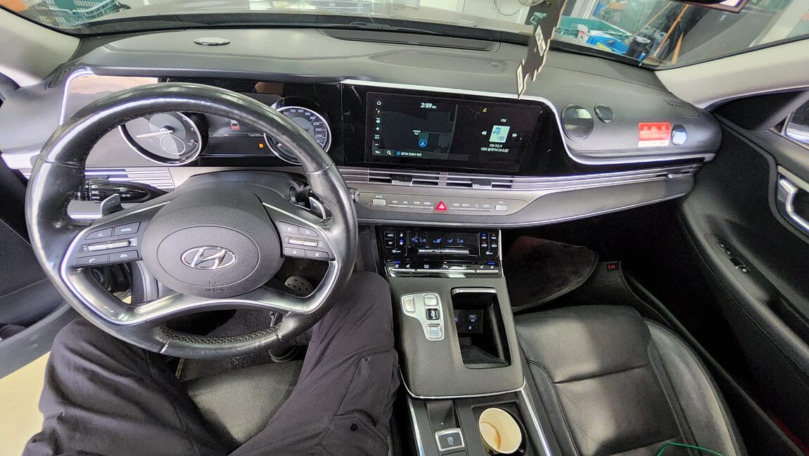 HYUNDAI THE NEW GRANDEUR IG GASOLINE 2.5 PREMIUM CHOICE 2020 - zdjęcie 11