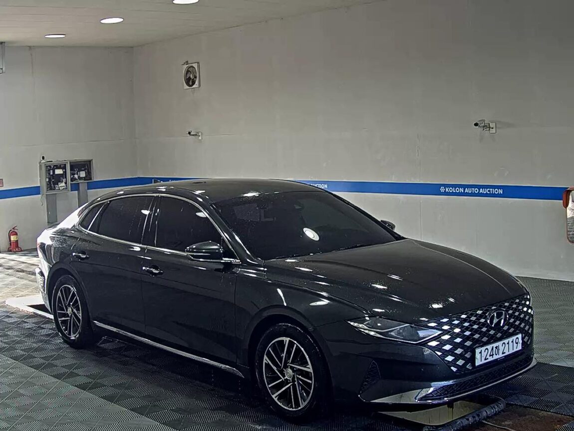 HYUNDAI THE NEW GRANDEUR IG GASOLINE 2.5 PREMIUM CHOICE 2020 - zdjęcie 3