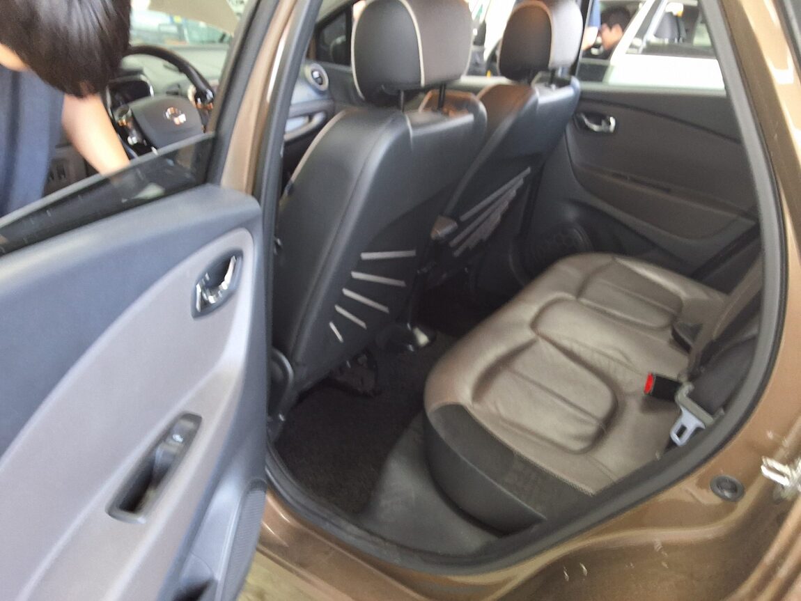 RENAULT (SAMSUNG) QM3 RE SIGNATURE CHOCOLATE BROWN 2016 - zdjęcie 12