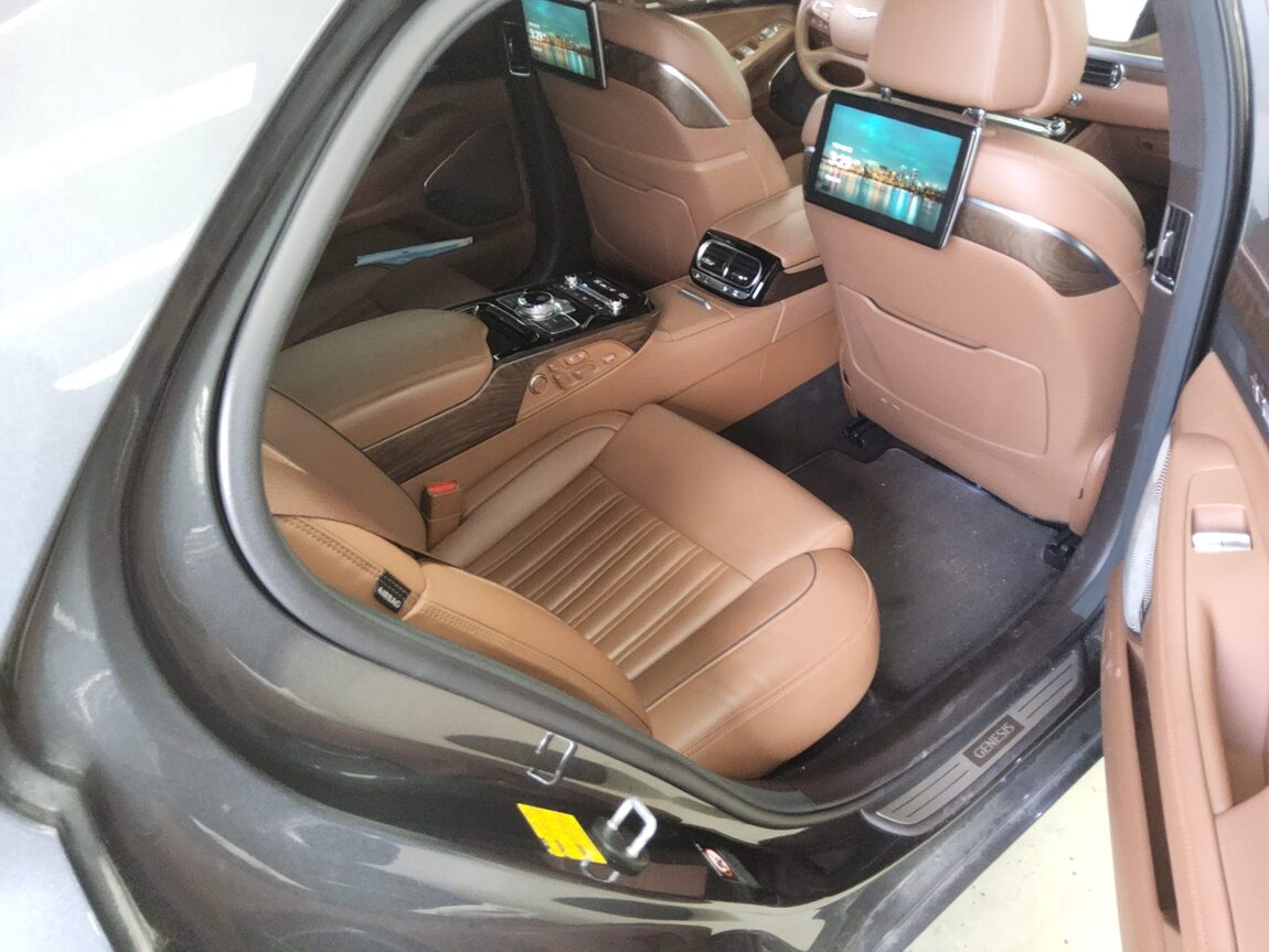 GENESIS G90 5.0 AWD PRESTIGE 2020 - zdjęcie 13