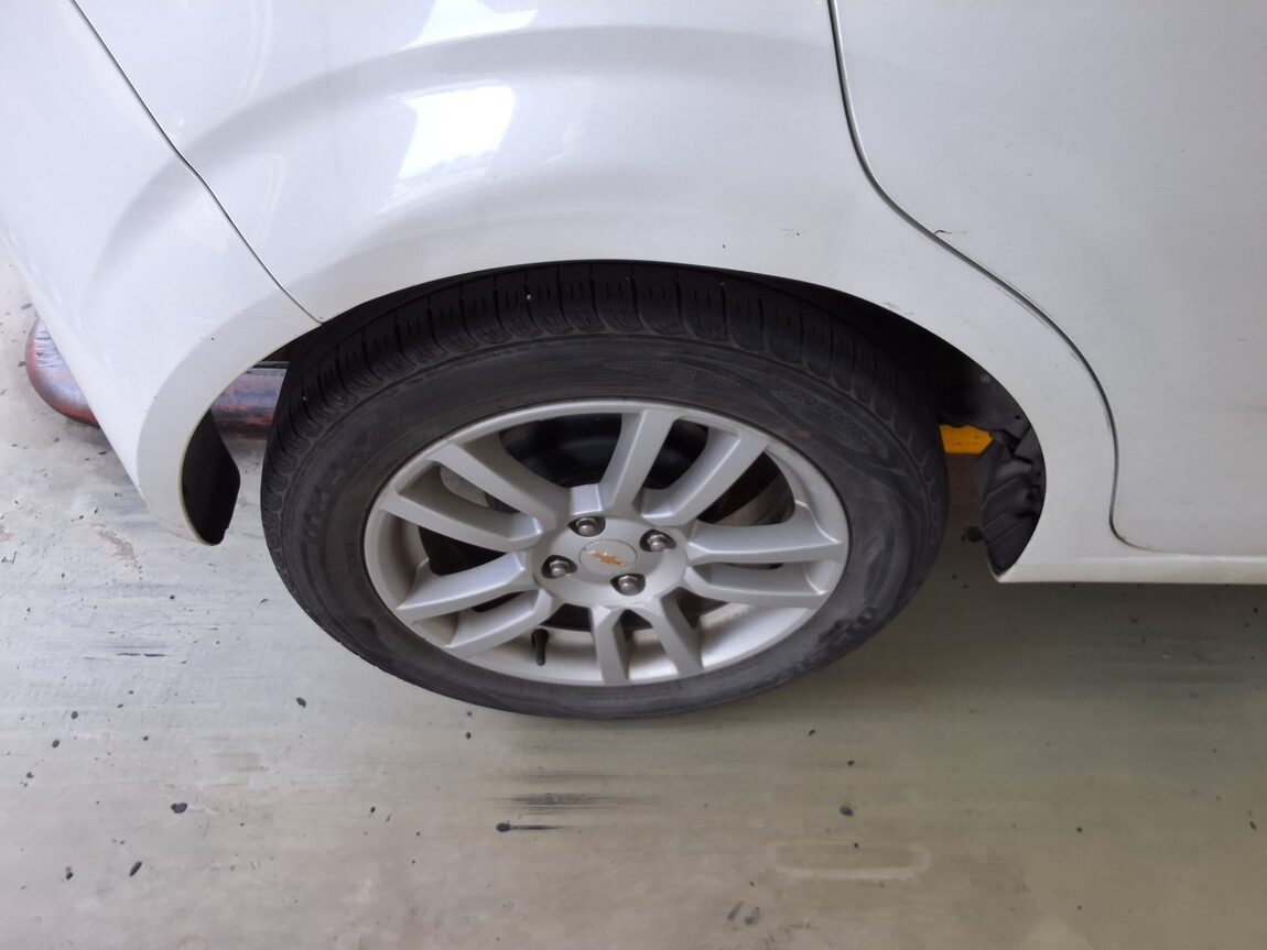 CHEVROLET (DAEWOO) AVEO 5-DOOR 1.6 LT LUXURY MODEL 2014 - zdjęcie 22