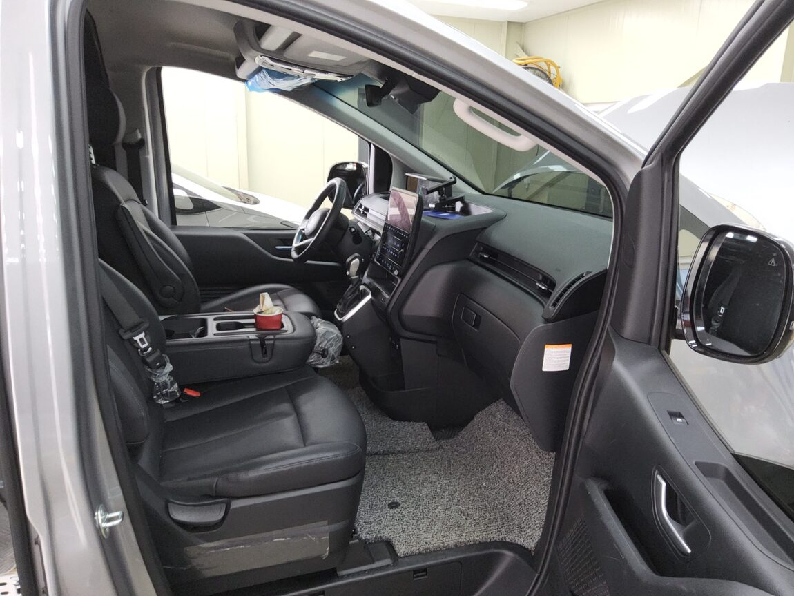 HYUNDAI STARIA HYBRID 1.6 HEV CARGO 3-SEATER MODERN 2025 - zdjęcie 15