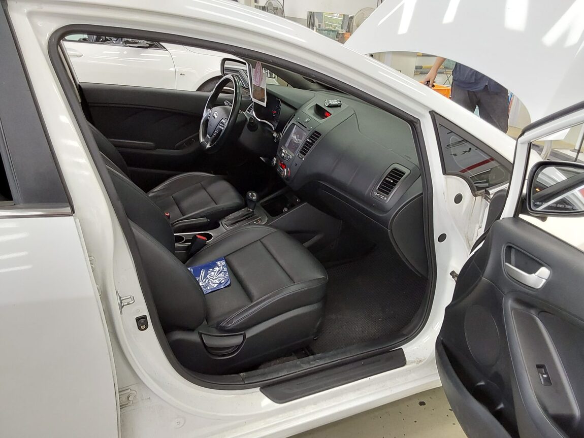 KIA K3 1.6 GDI TRENDY 2015 - zdjęcie 14