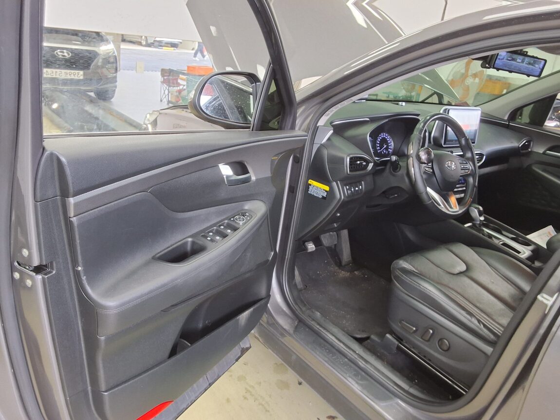 HYUNDAI SANTA FE (TM) R2.0 2WD PREMIUM 2019 - zdjęcie 10