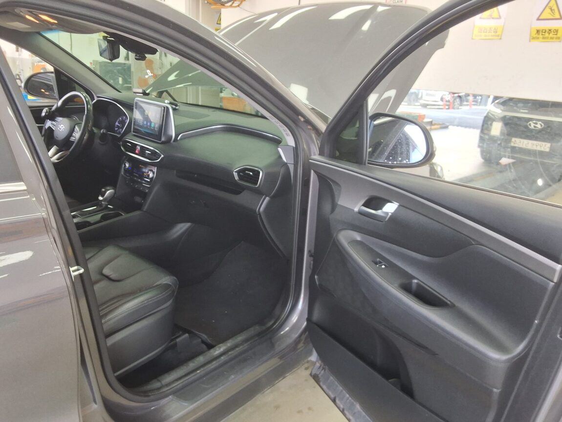 HYUNDAI SANTA FE (TM) R2.0 2WD PREMIUM 2019 - zdjęcie 14