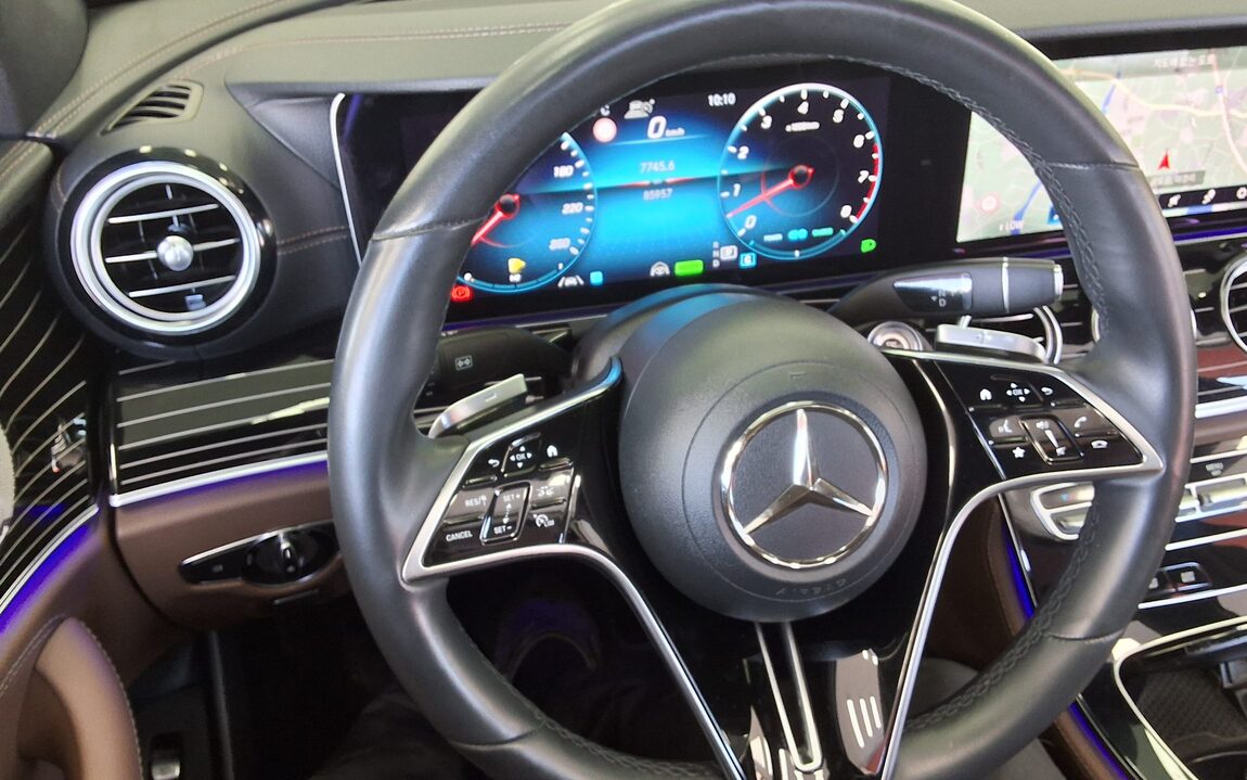 MERCEDES-BENZ E-CLASS (5TH GEN) E450 4MATIC EXCLUSIVE 2021 - zdjęcie 17