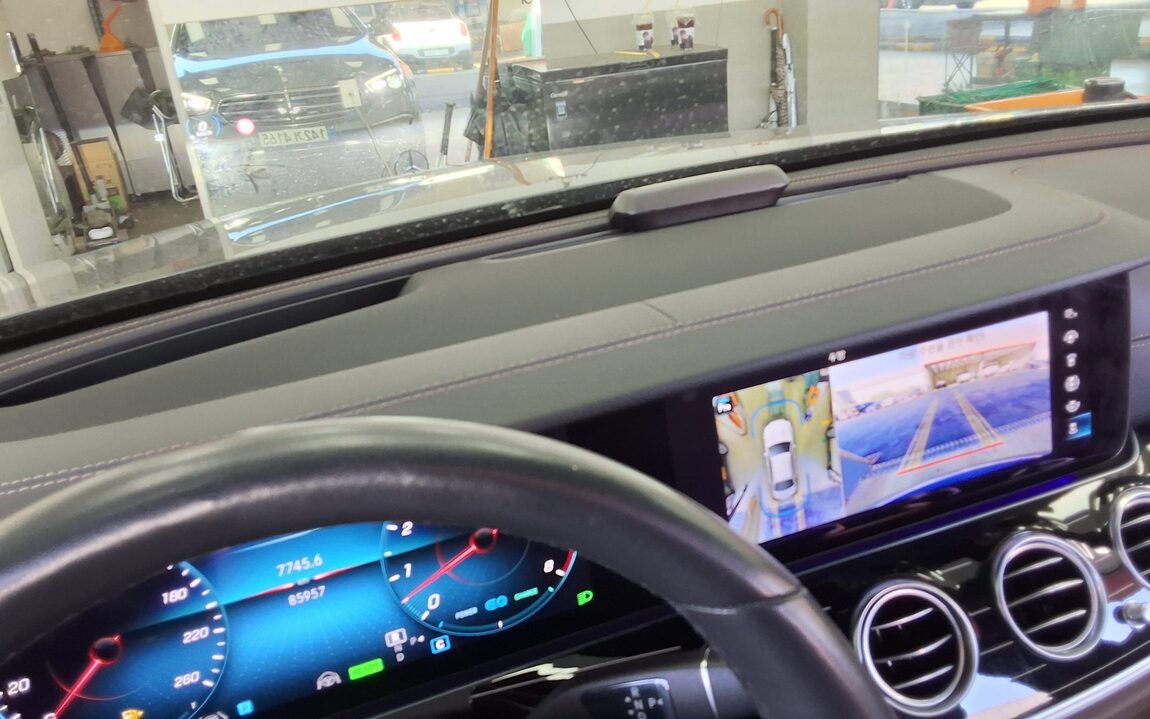 MERCEDES-BENZ E-CLASS (5TH GEN) E450 4MATIC EXCLUSIVE 2021 - zdjęcie 19