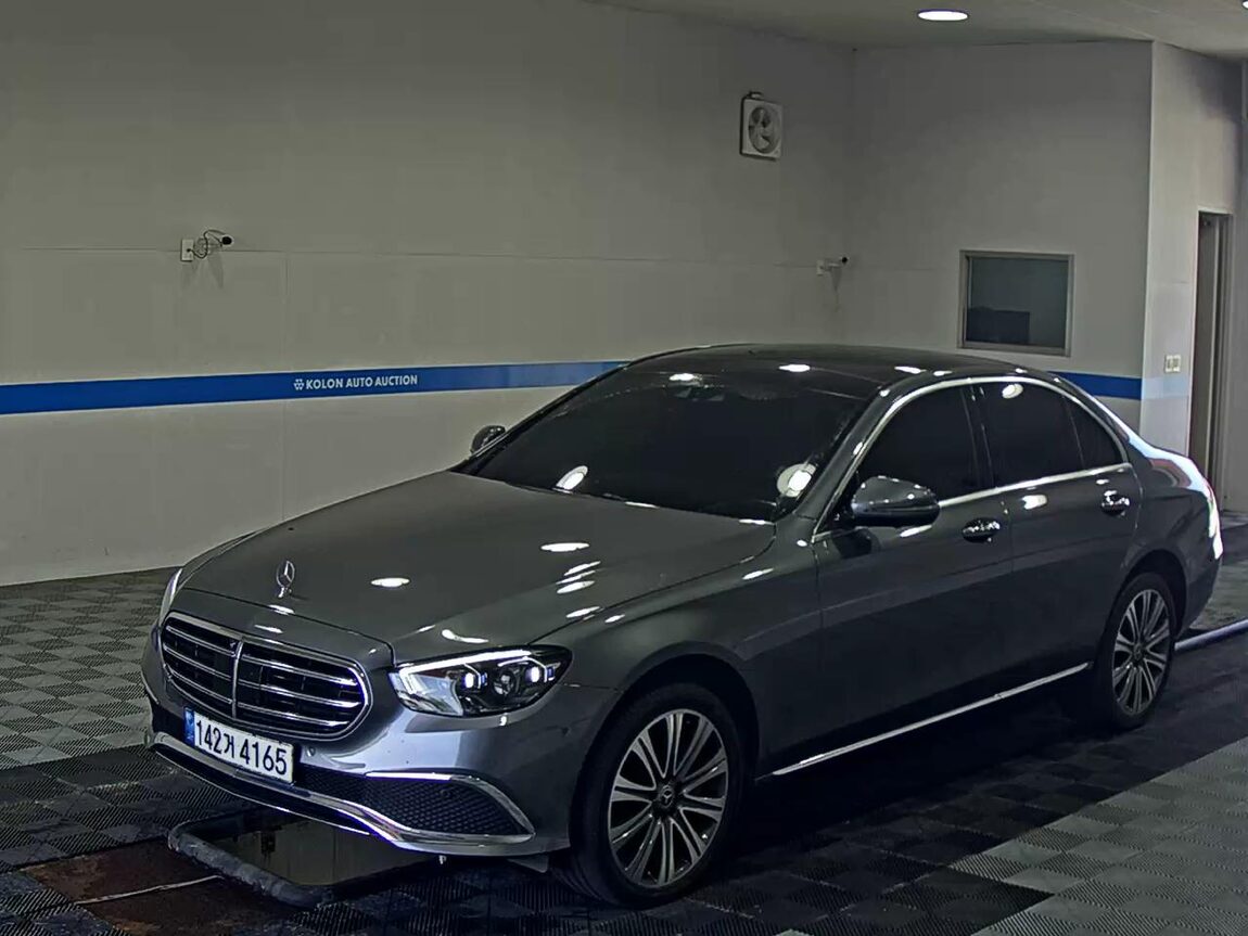 MERCEDES-BENZ E-CLASS (5TH GEN) E450 4MATIC EXCLUSIVE 2021 - zdjęcie 2