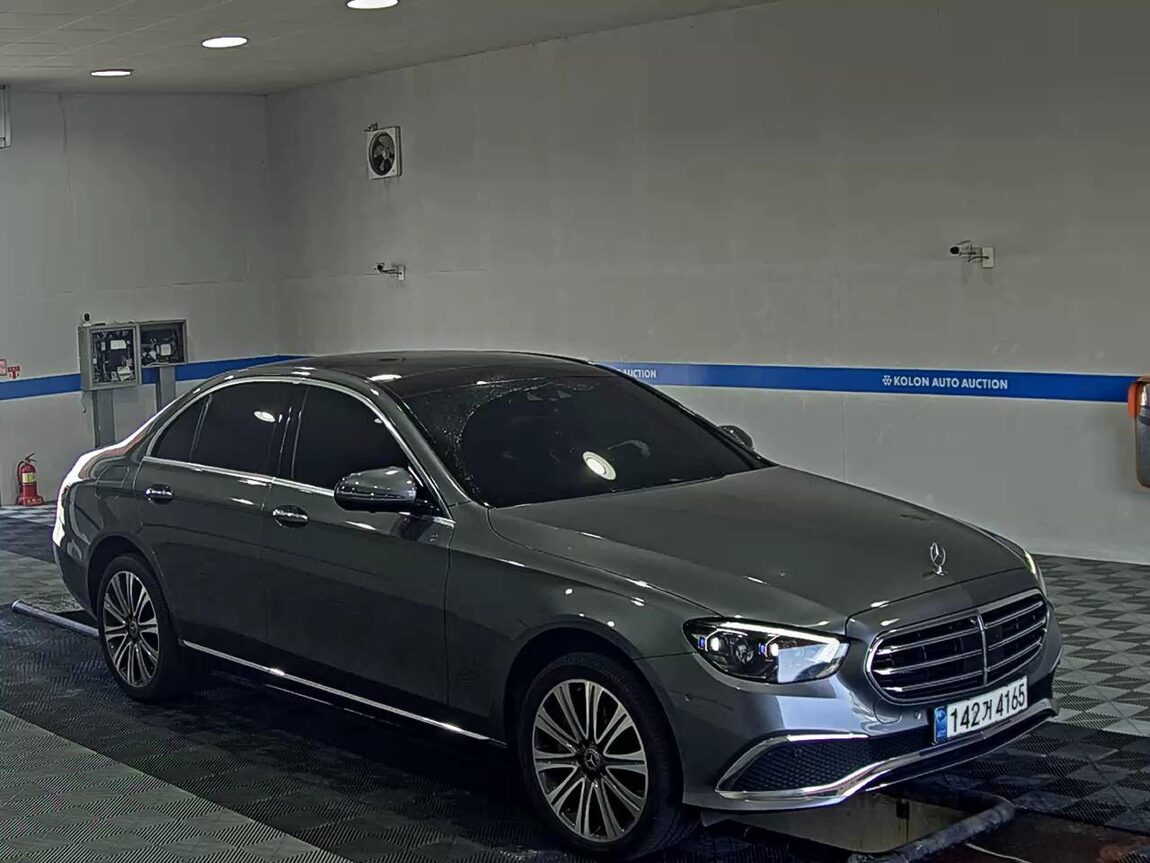 MERCEDES-BENZ E-CLASS (5TH GEN) E450 4MATIC EXCLUSIVE 2021 - zdjęcie 3