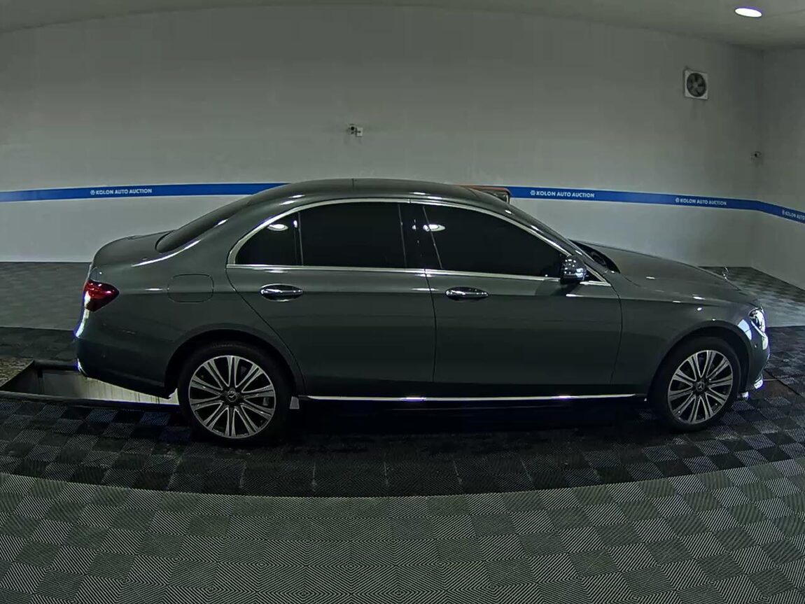 MERCEDES-BENZ E-CLASS (5TH GEN) E450 4MATIC EXCLUSIVE 2021 - zdjęcie 4