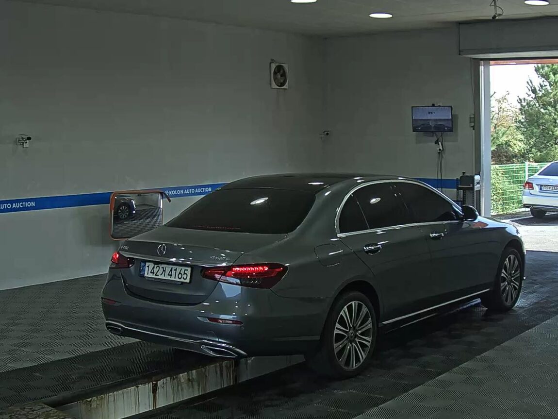 MERCEDES-BENZ E-CLASS (5TH GEN) E450 4MATIC EXCLUSIVE 2021 - zdjęcie 5
