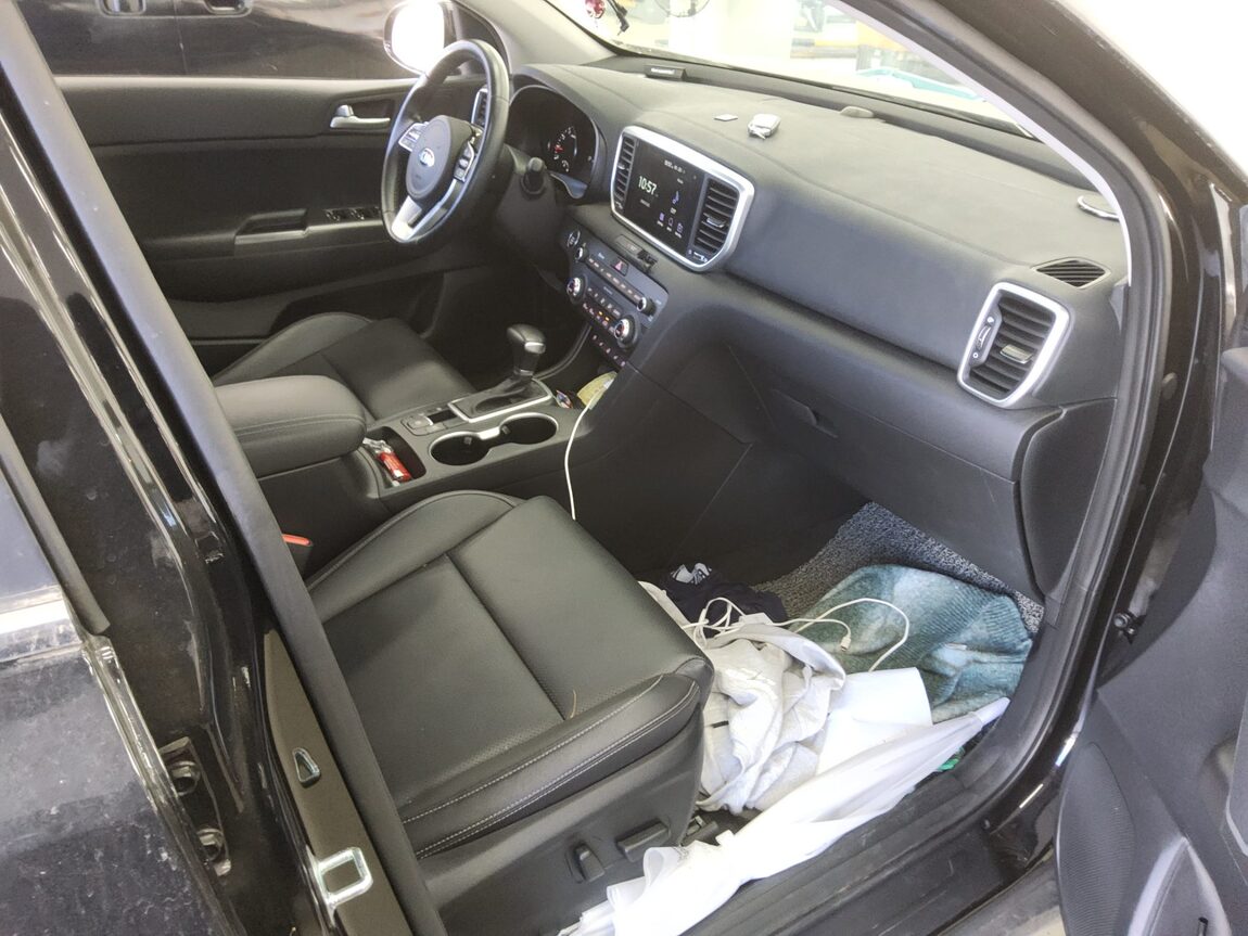 KIA SPORTAGE THE BOLD 2.0 GASOLINE PRESTIGE 2022 - zdjęcie 14