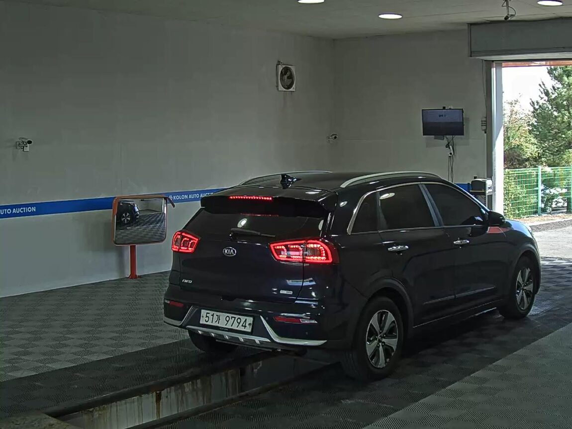 KIA NIRO 1.6 HYBRID NOBLESSE 2018 - zdjęcie 5