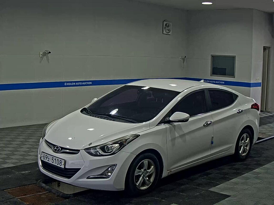 HYUNDAI THE NEW AVANTE MD 1.6 GDi SMART 2014 - zdjęcie 2