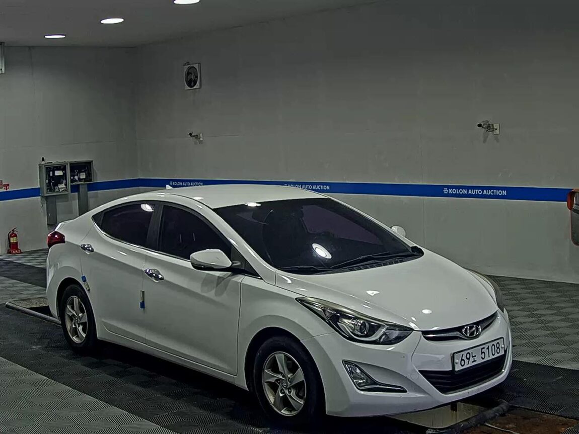 HYUNDAI THE NEW AVANTE MD 1.6 GDi SMART 2014 - zdjęcie 3